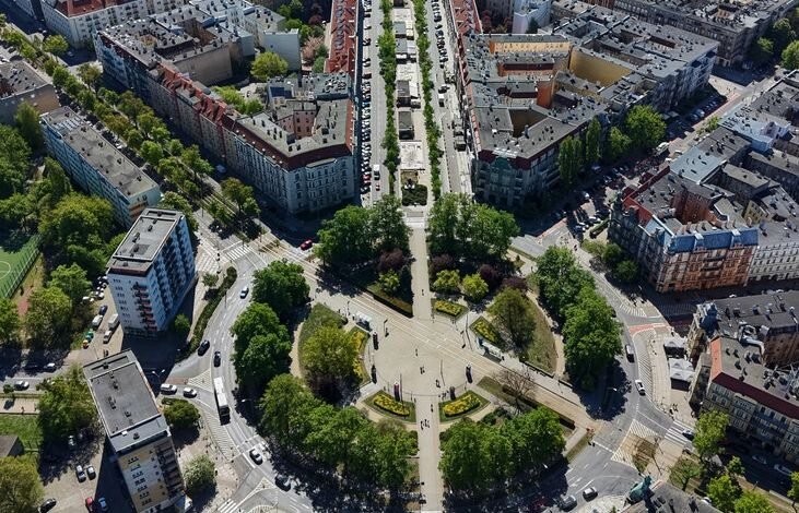 aerial view of tree lined szczecin boulevard