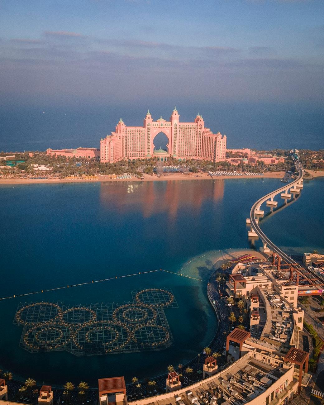 aerial view of atlantis hotel in dubai
