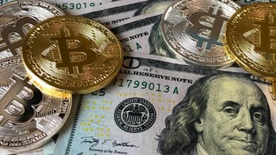 bitcoins and u s dollar bills