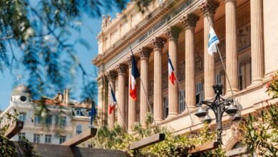 french chamber of commerce building in marseille