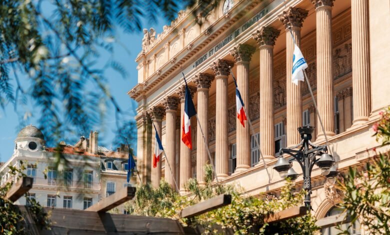 french chamber of commerce building in marseille